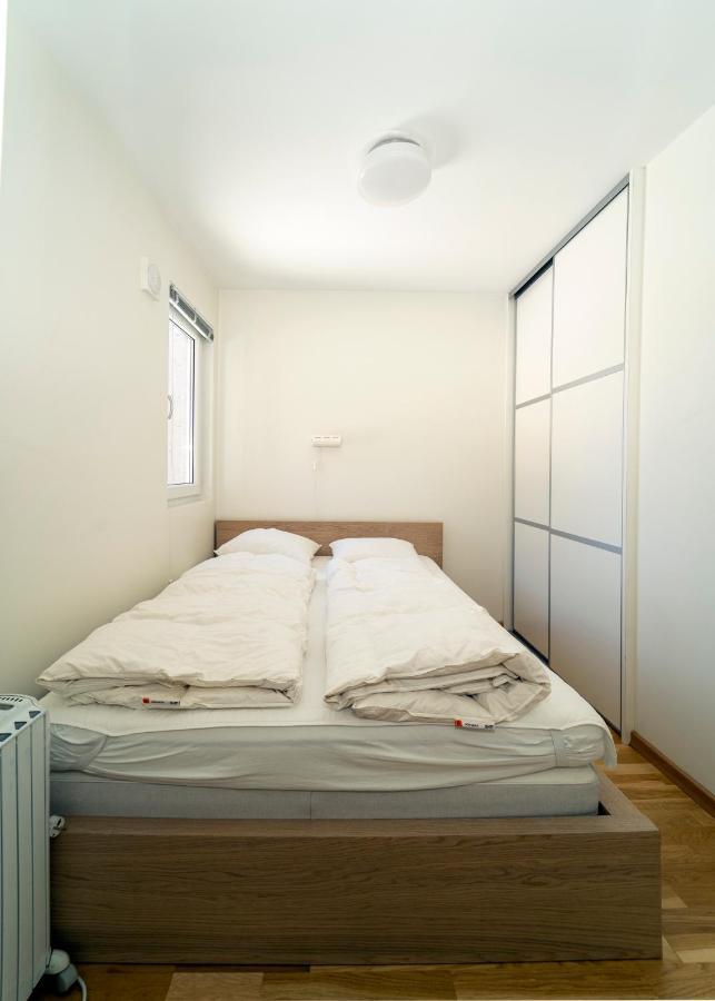 Three-Bedroom Apartment Tjorhom Zewnętrze zdjęcie